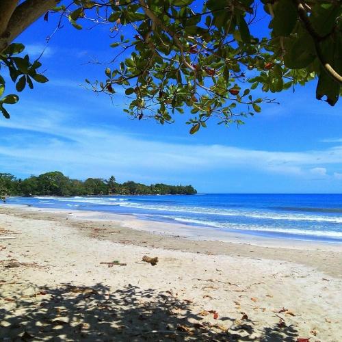 Witte strand Nationaal Park Cahuita