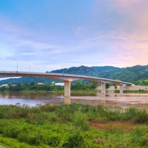  Vriendschapsbrug grens Thailand en Laos
