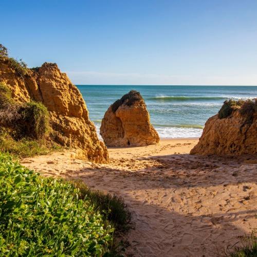 Strand nabij Armação de Pêra