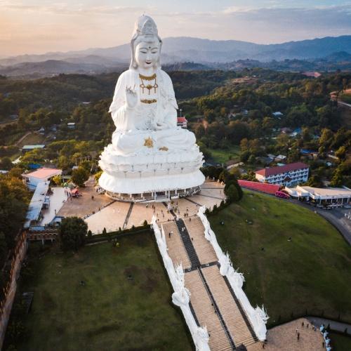 Wat Huay Pla Kang, gigantische witte buddha in Chiang Rao