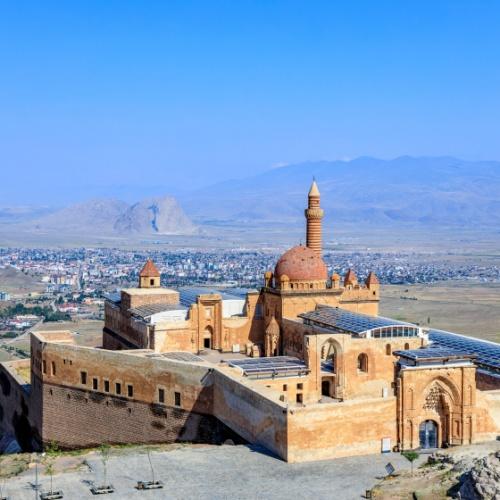 Doğubeyazıt, İshak Paşa paleis