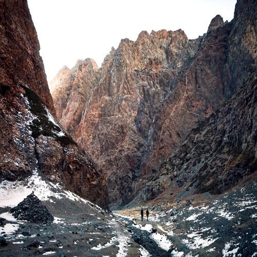 Yoliin Am, kloof