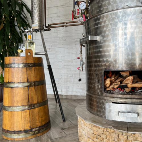 Râșnov, distilleerderij