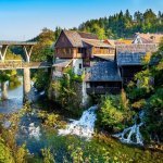 Rastoke, houten huizen