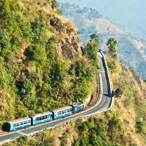 Toy Train onderweg naar Darjeeling