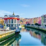 Bilbao, water met huizen