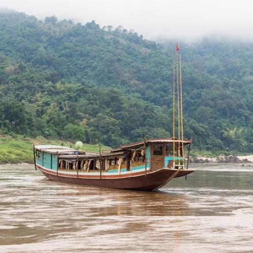 Laotiaanse ''slow boat'' 