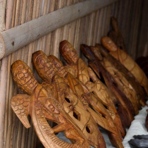 Figuren uit hout