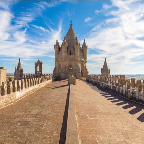 Évora