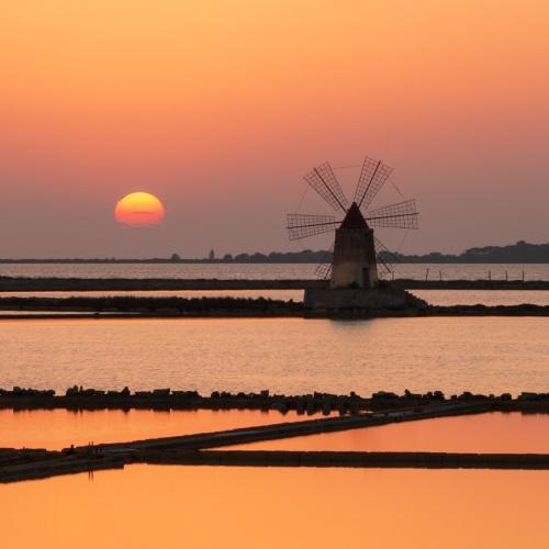 Zonsopkomst bij Trapani